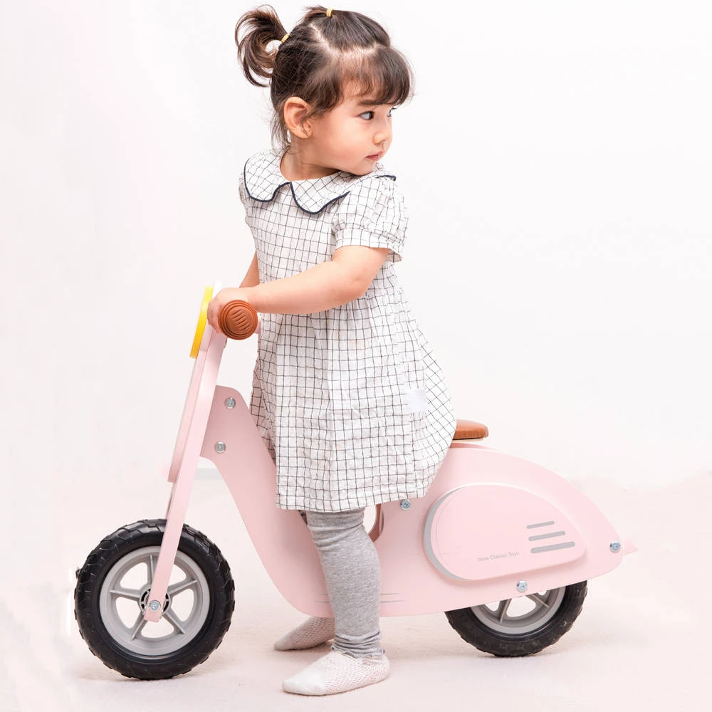 No Brand New Classic Toys Houten Loopscooter - Roze 7 No Brand New Classic Toys Houten Loopscooter - Roze - Afbeelding 5